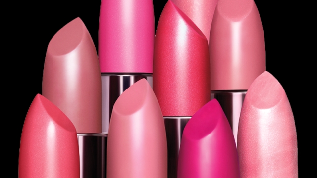 The Ultimate Showdown: Velvet Matte vs. Liquid Lipstick!