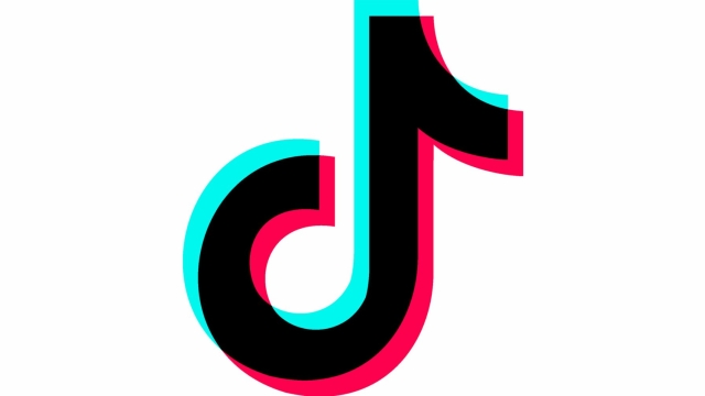 The Rise of TikTok Shopping: Discover and Buy the Latest Trends!